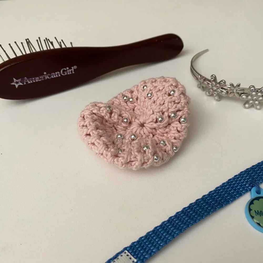 American Girl Accessories Lot‎ of 4 - Brush, Hat, Headband, Collar